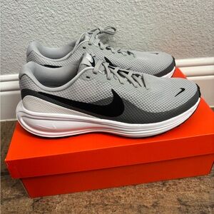 Nike Light Gray and Black Athletic Sneakers